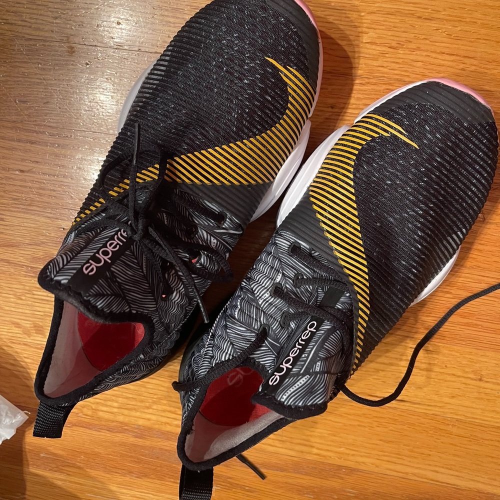 Nike shoes